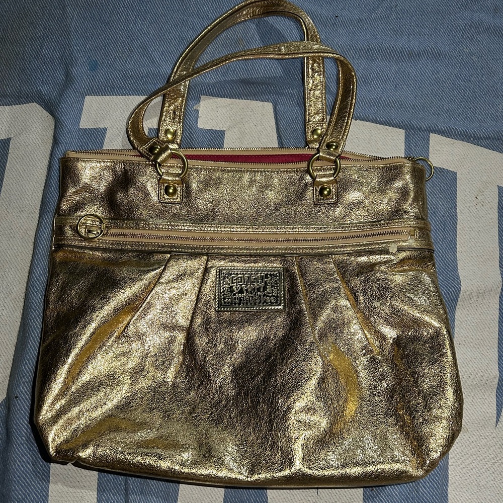 coach poppy 1941 metallic gold tote bag🌟